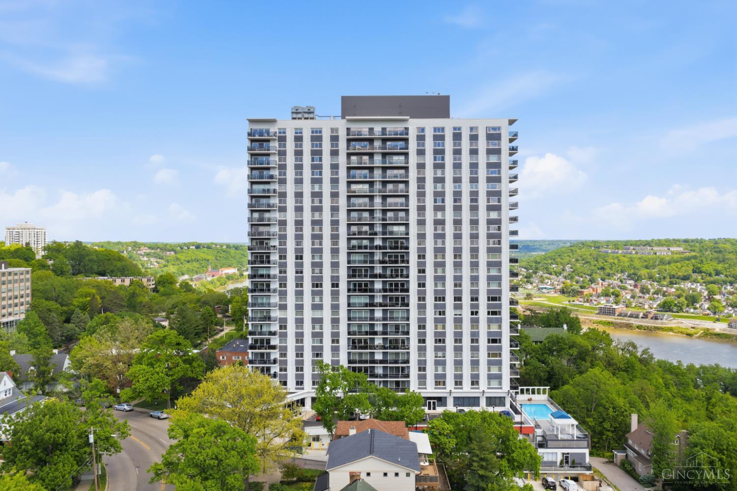 2200 Victory Parkway 1504