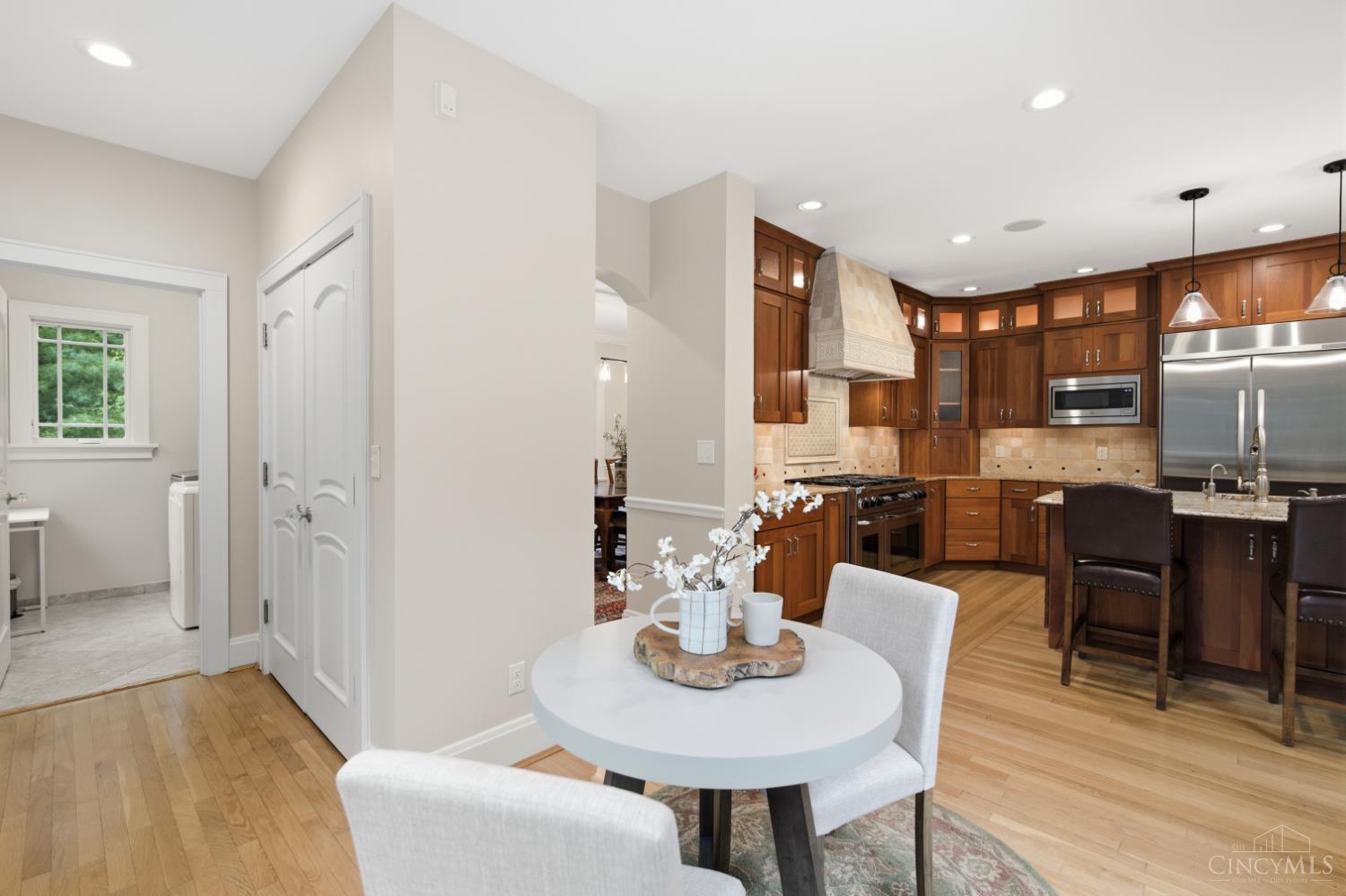 6 Forest Hill Drive