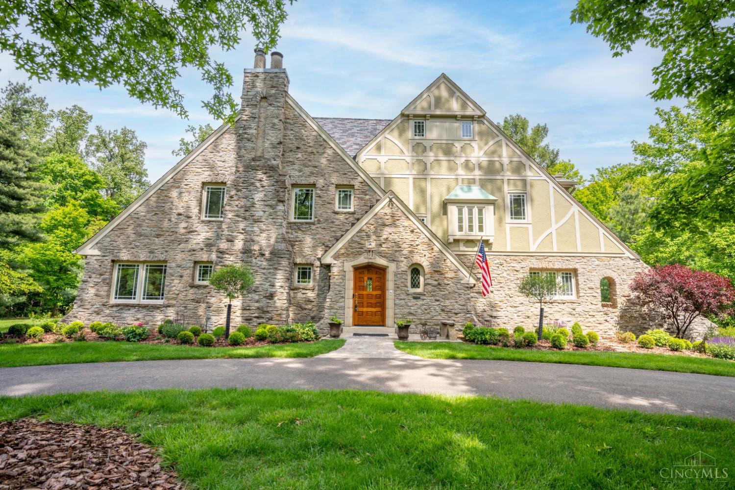 6 Forest Hill Drive
