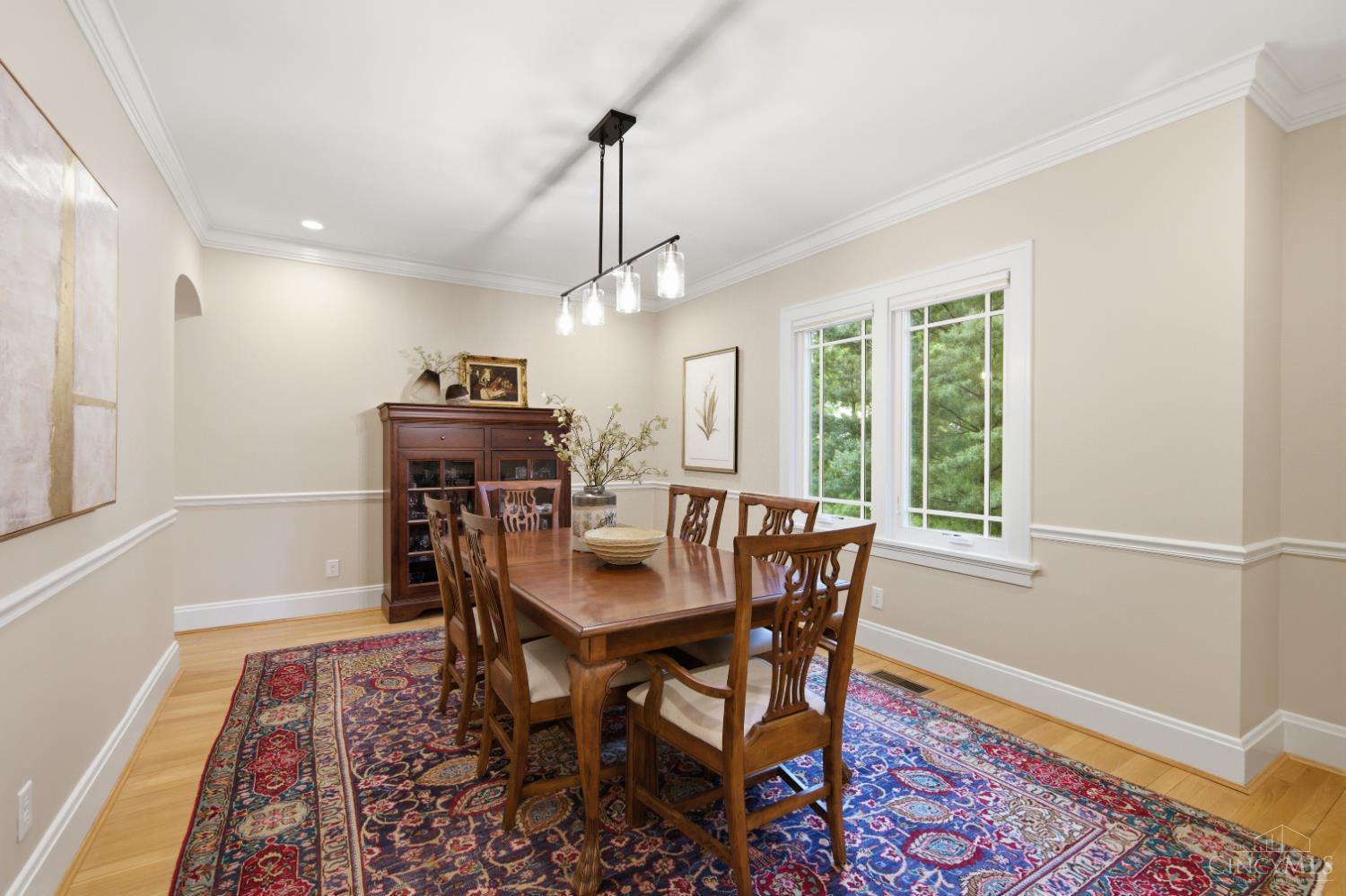 6 Forest Hill Drive