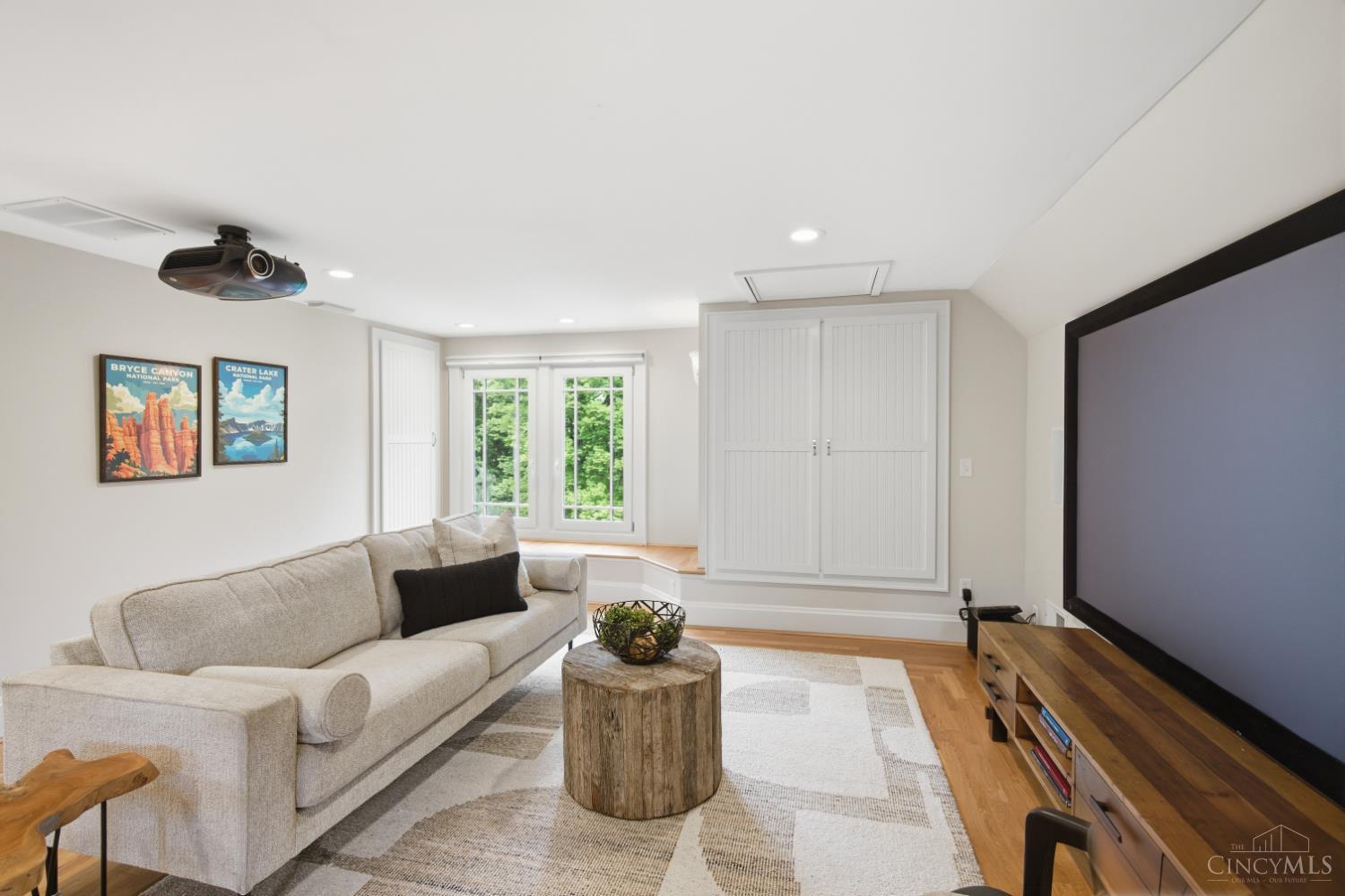 6 Forest Hill Drive
