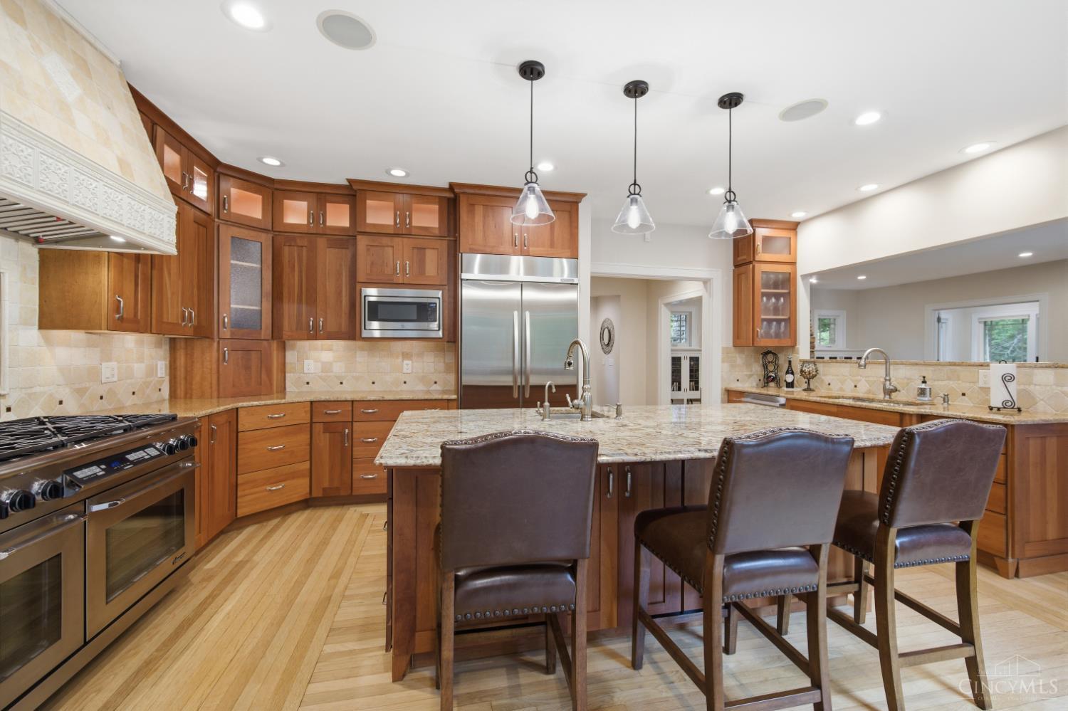 6 Forest Hill Drive