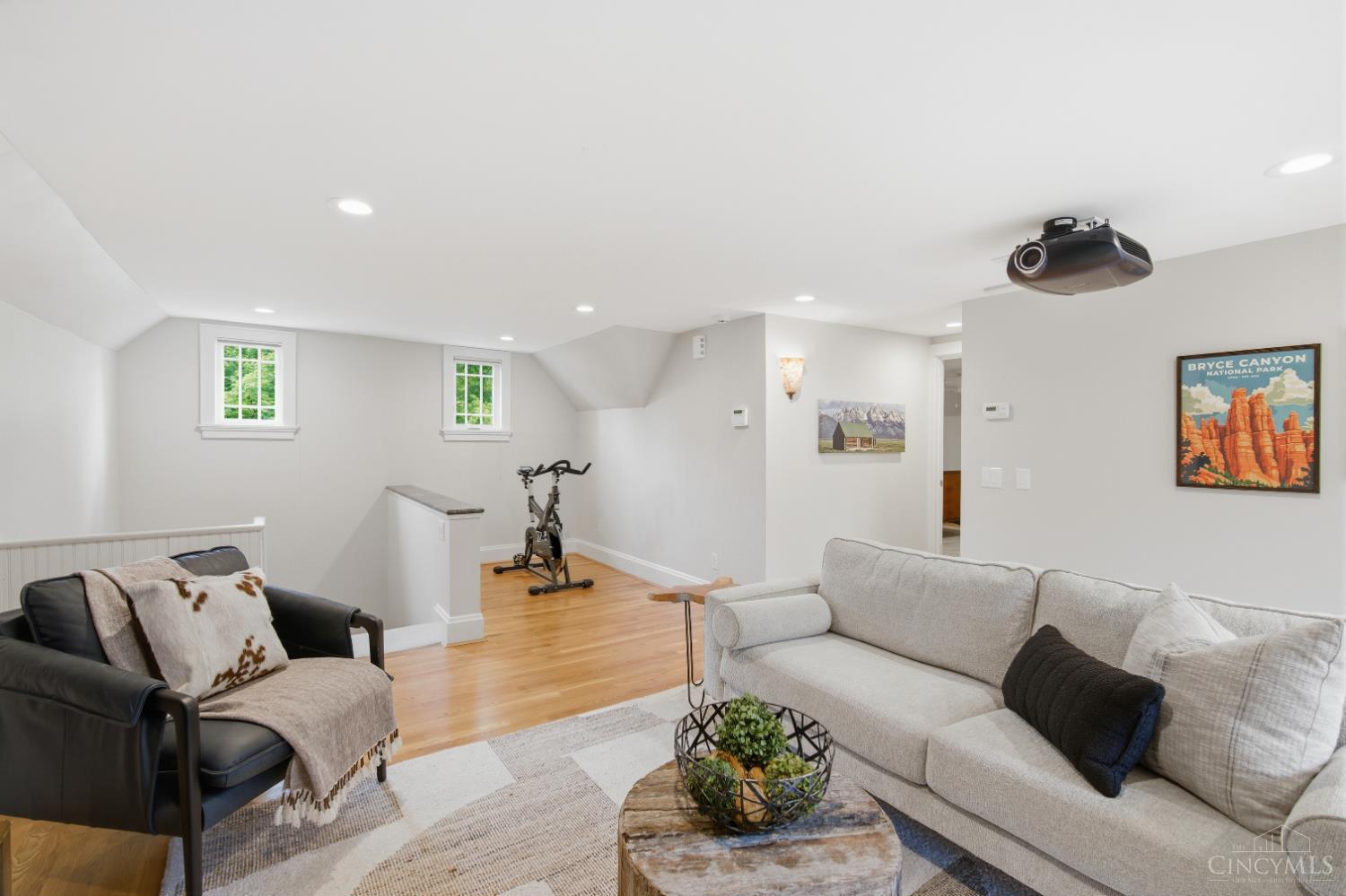 6 Forest Hill Drive