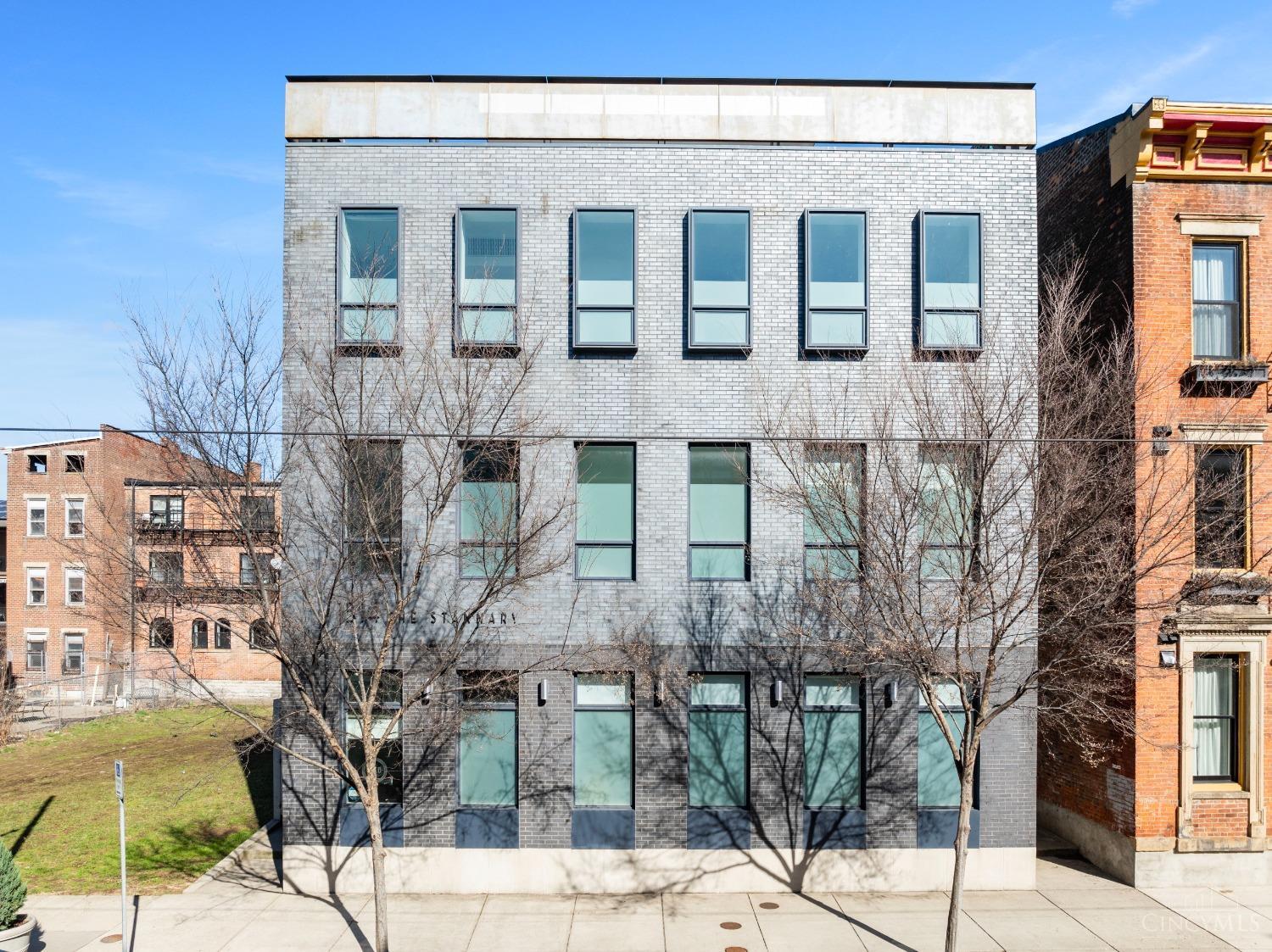 1514 Race Street 2