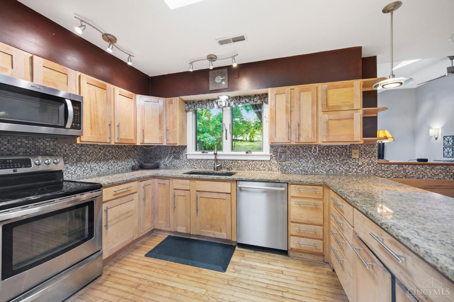 1325 Holman View Drive