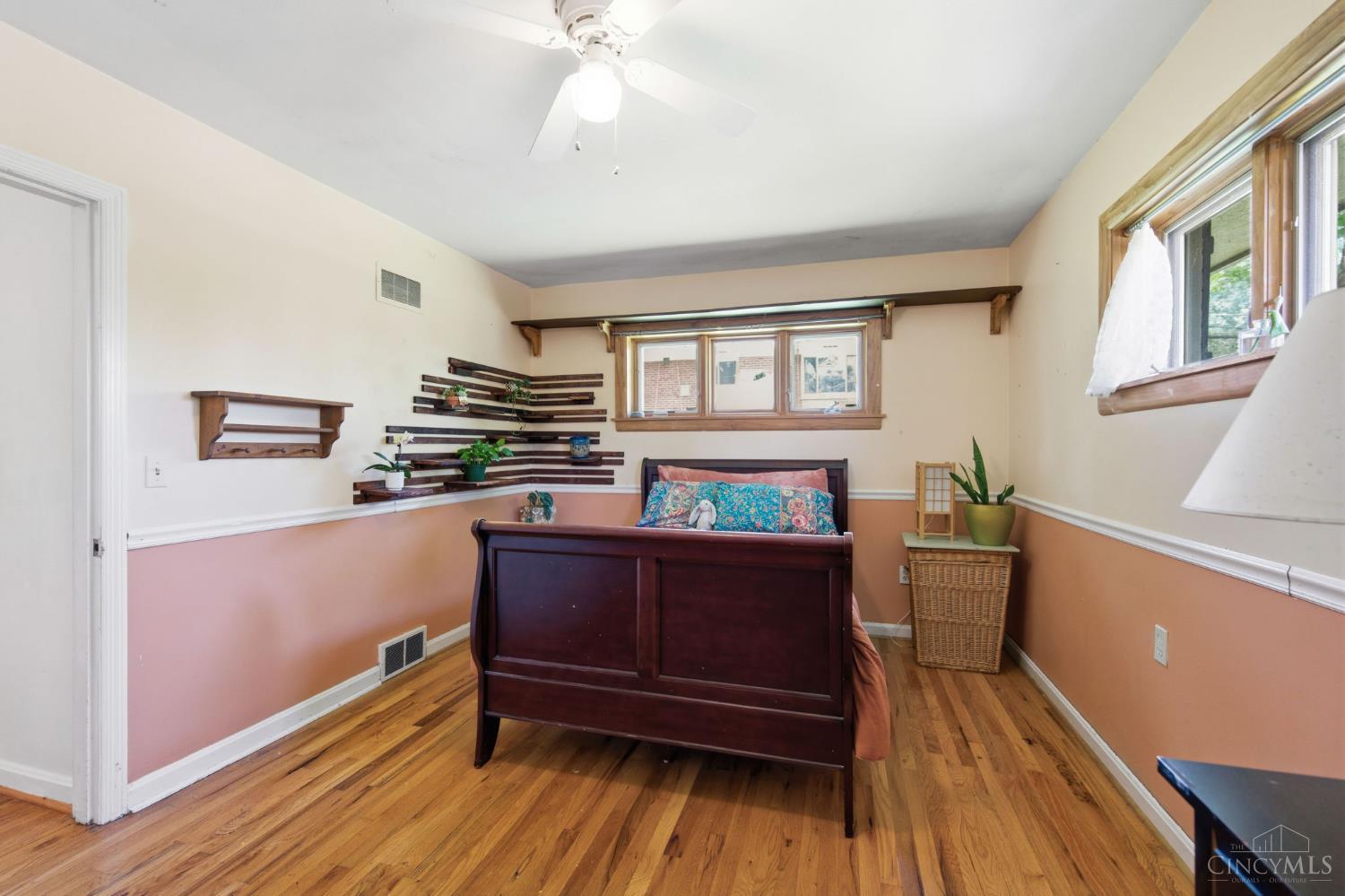 1325 Holman View Drive