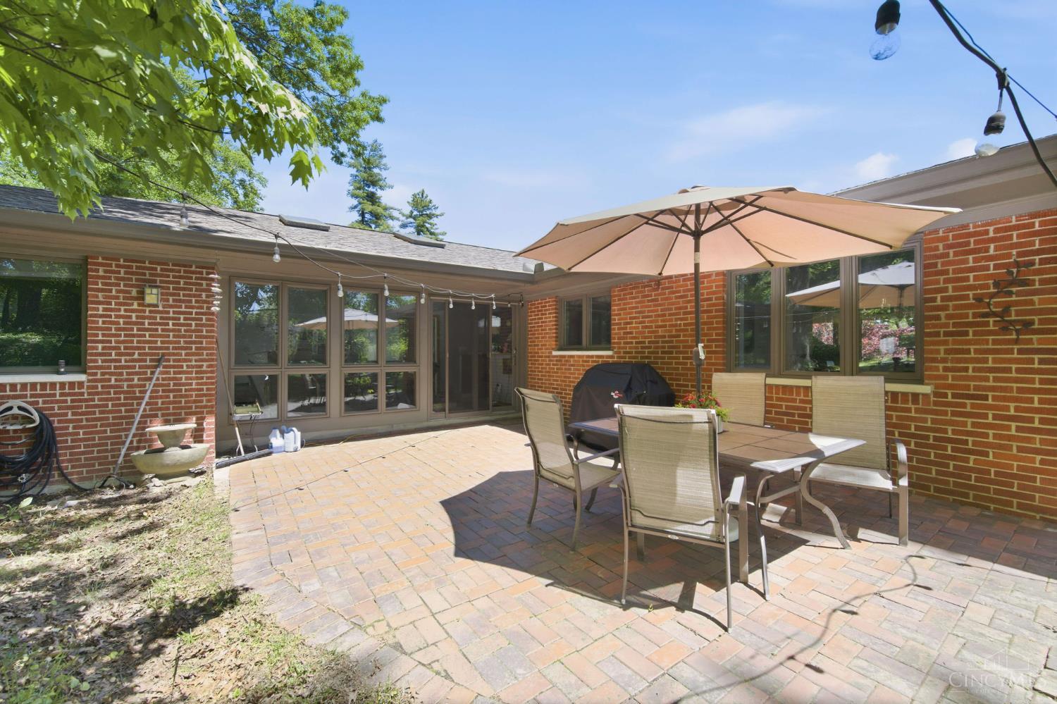 1325 Holman View Drive