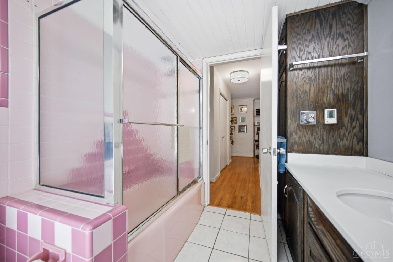 1325 Holman View Drive