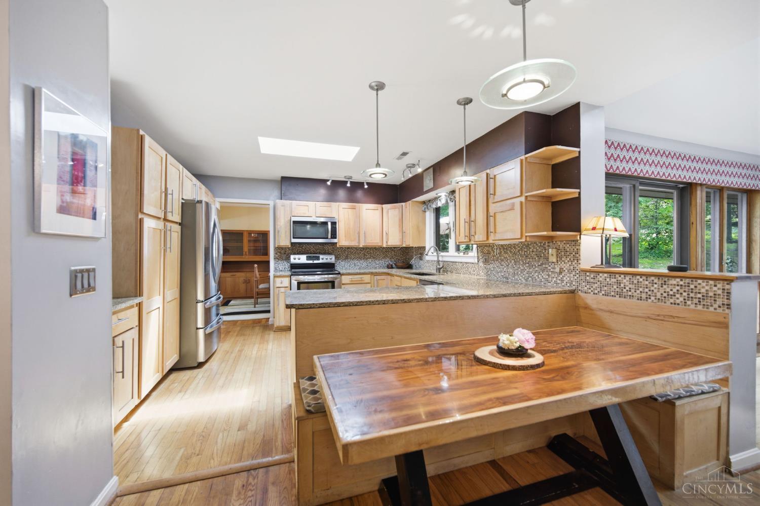 1325 Holman View Drive