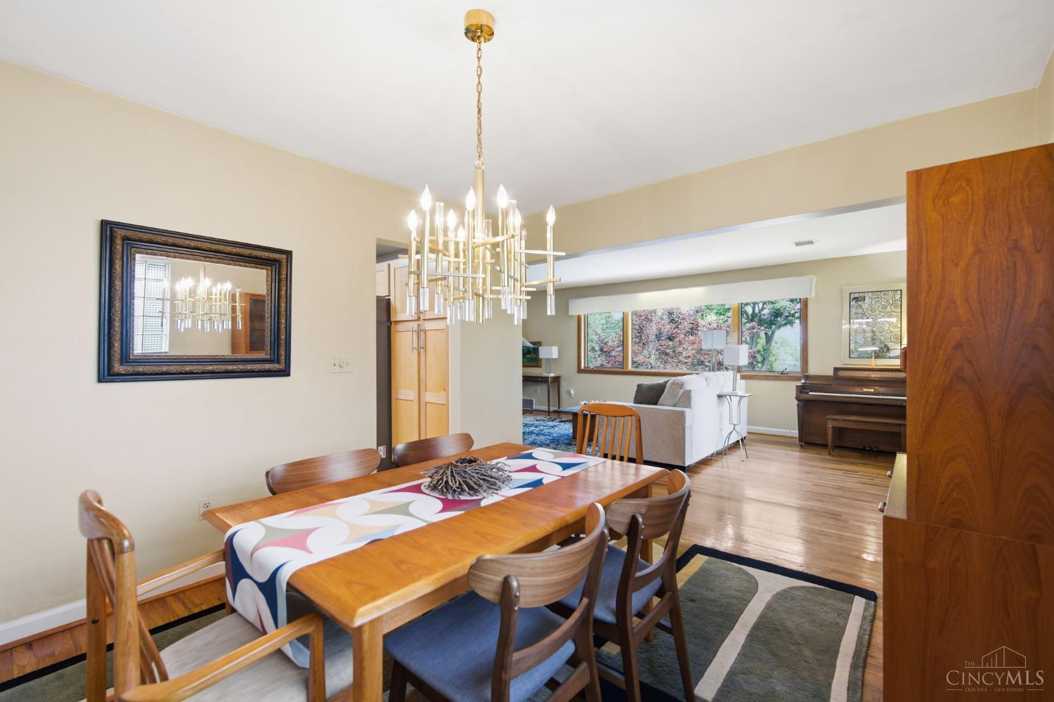 1325 Holman View Drive