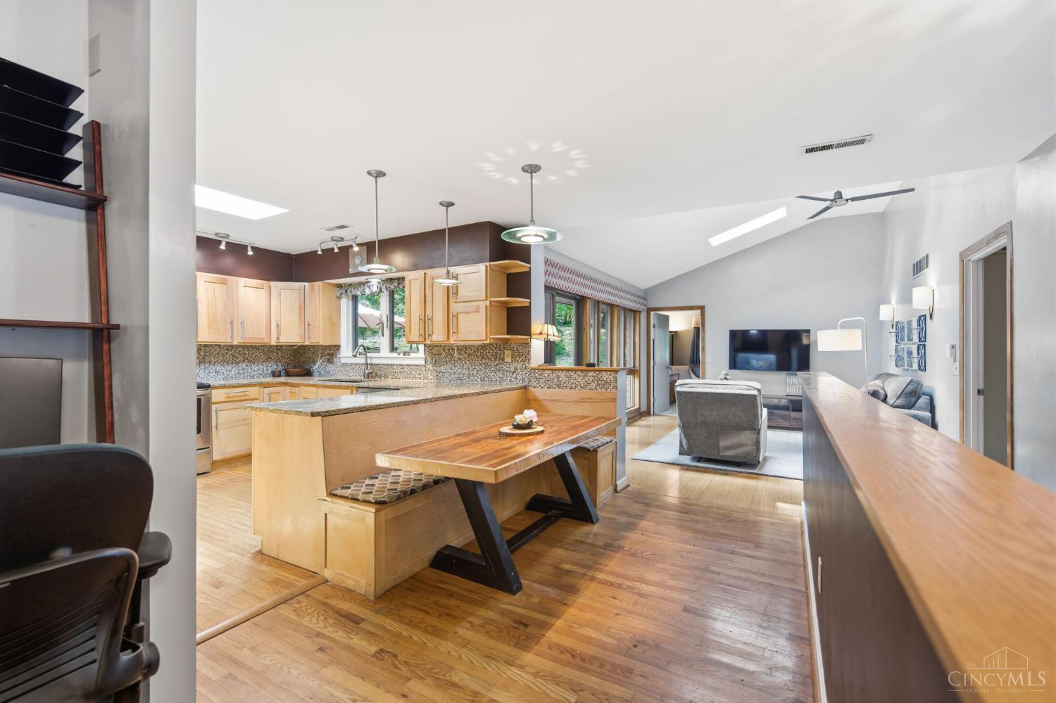 1325 Holman View Drive