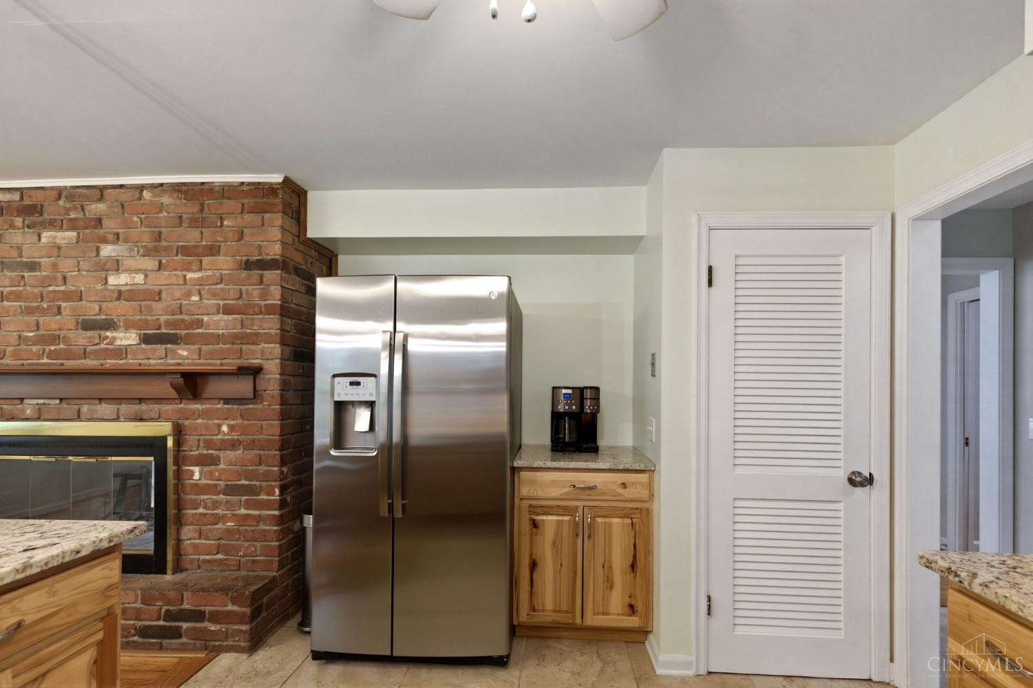 1204 Forest Court