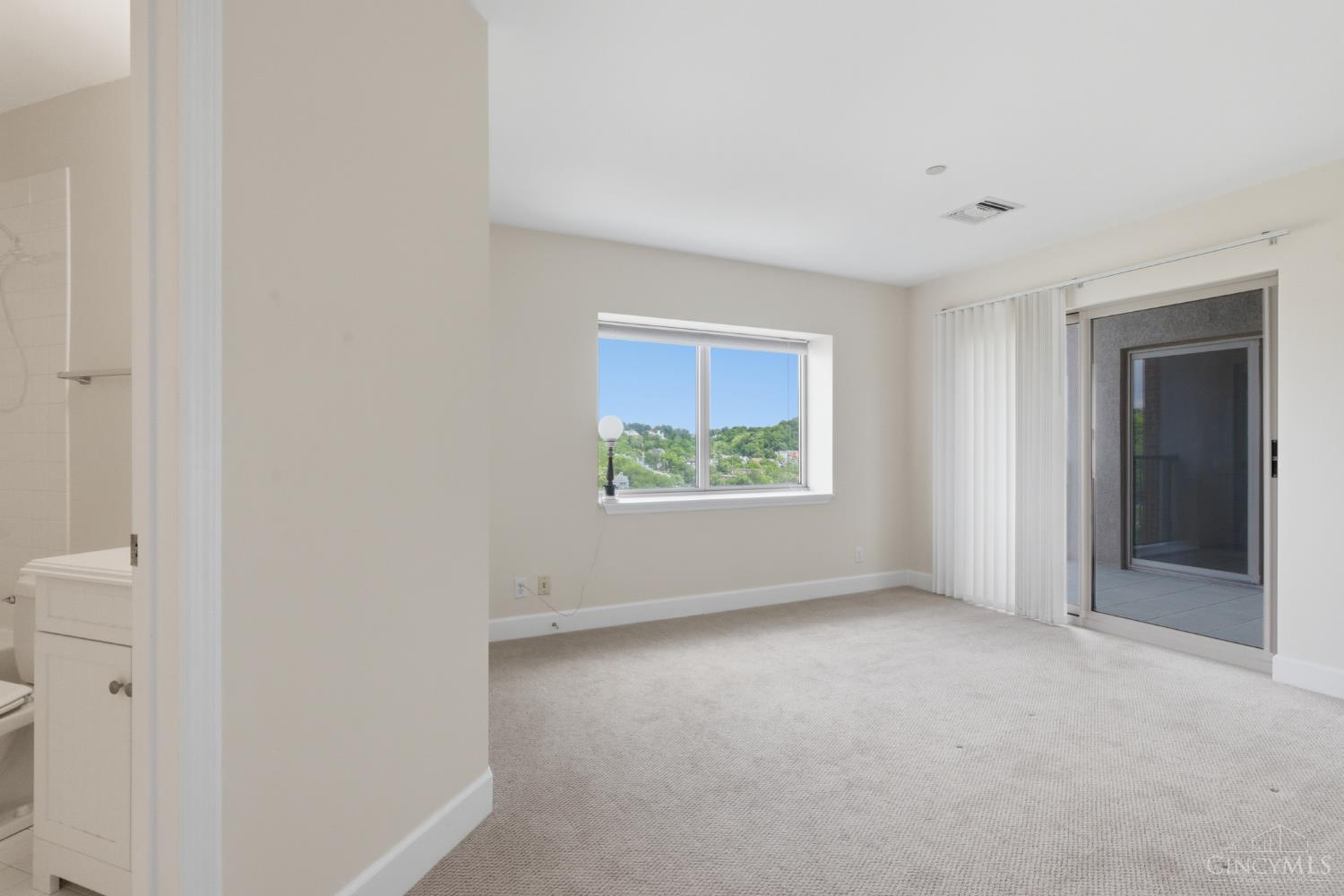 3435 Golden Avenue 901