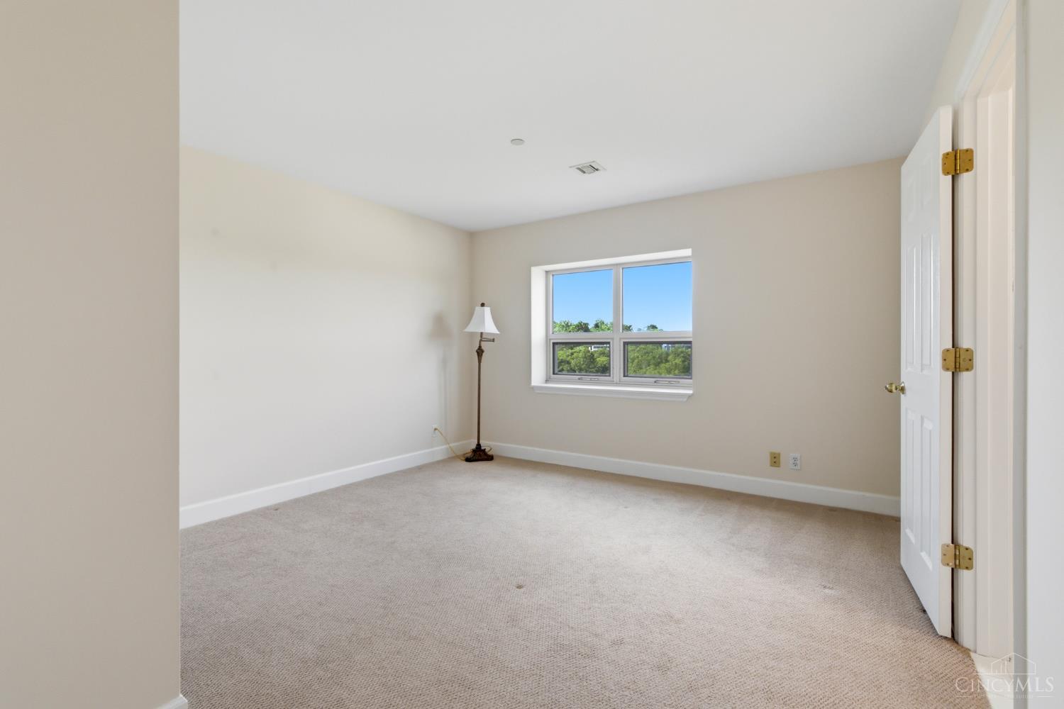 3435 Golden Avenue 901
