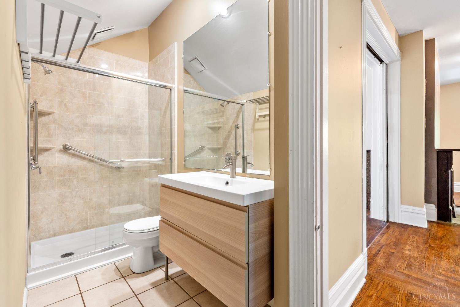 1 Moyer Place