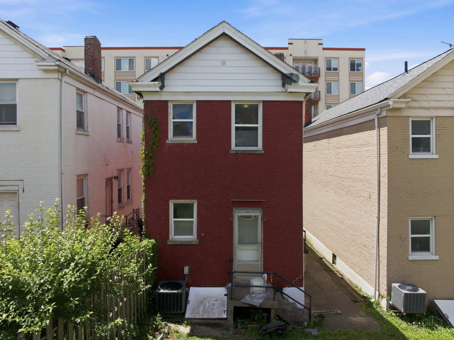 218 Donahue Street