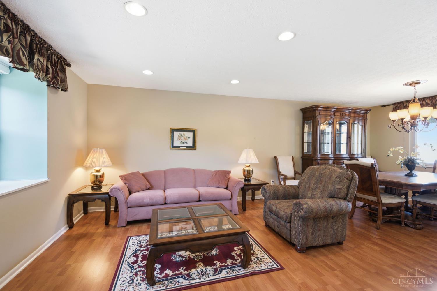 2 Boxwood Court