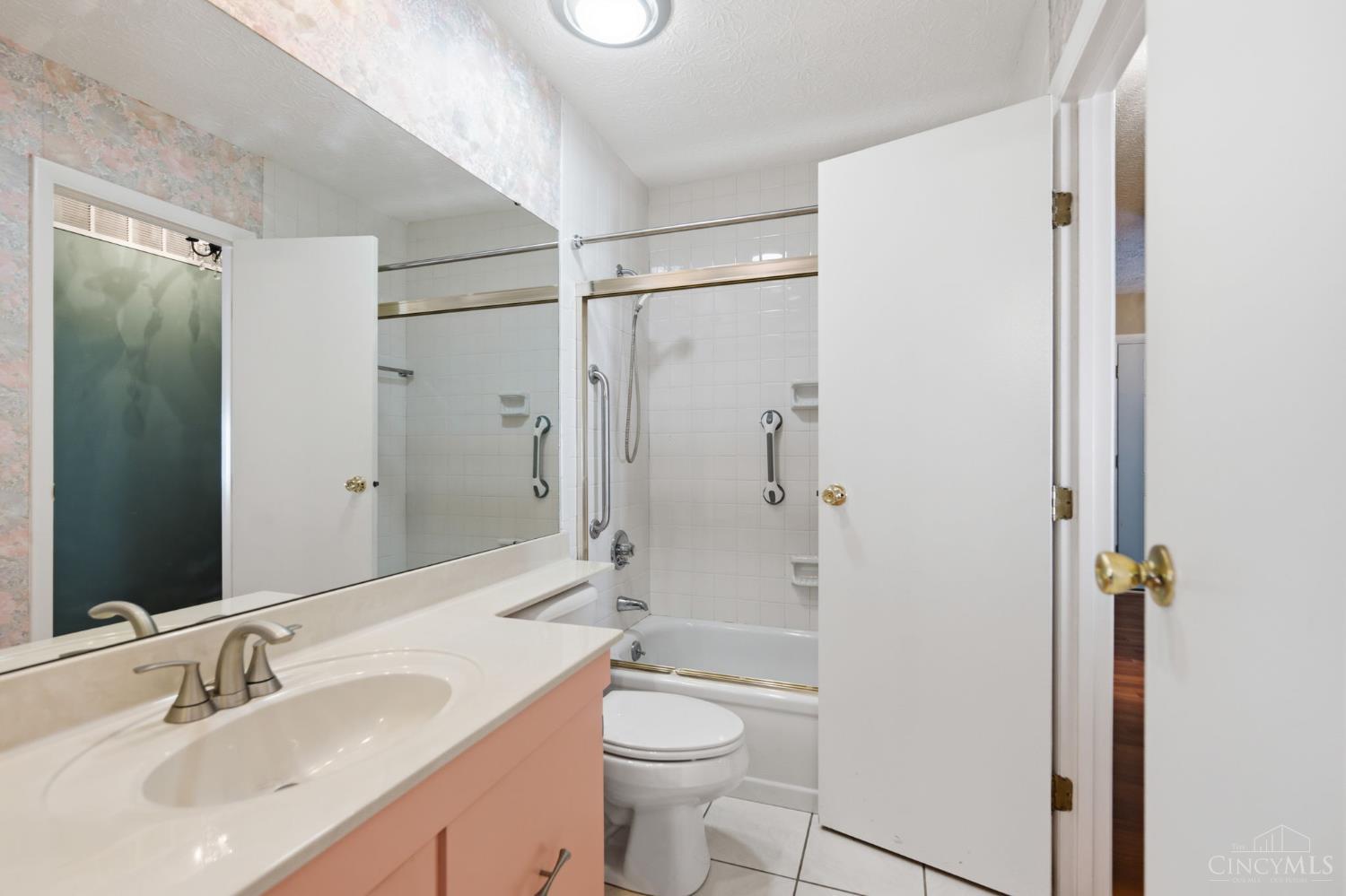 2 Boxwood Court
