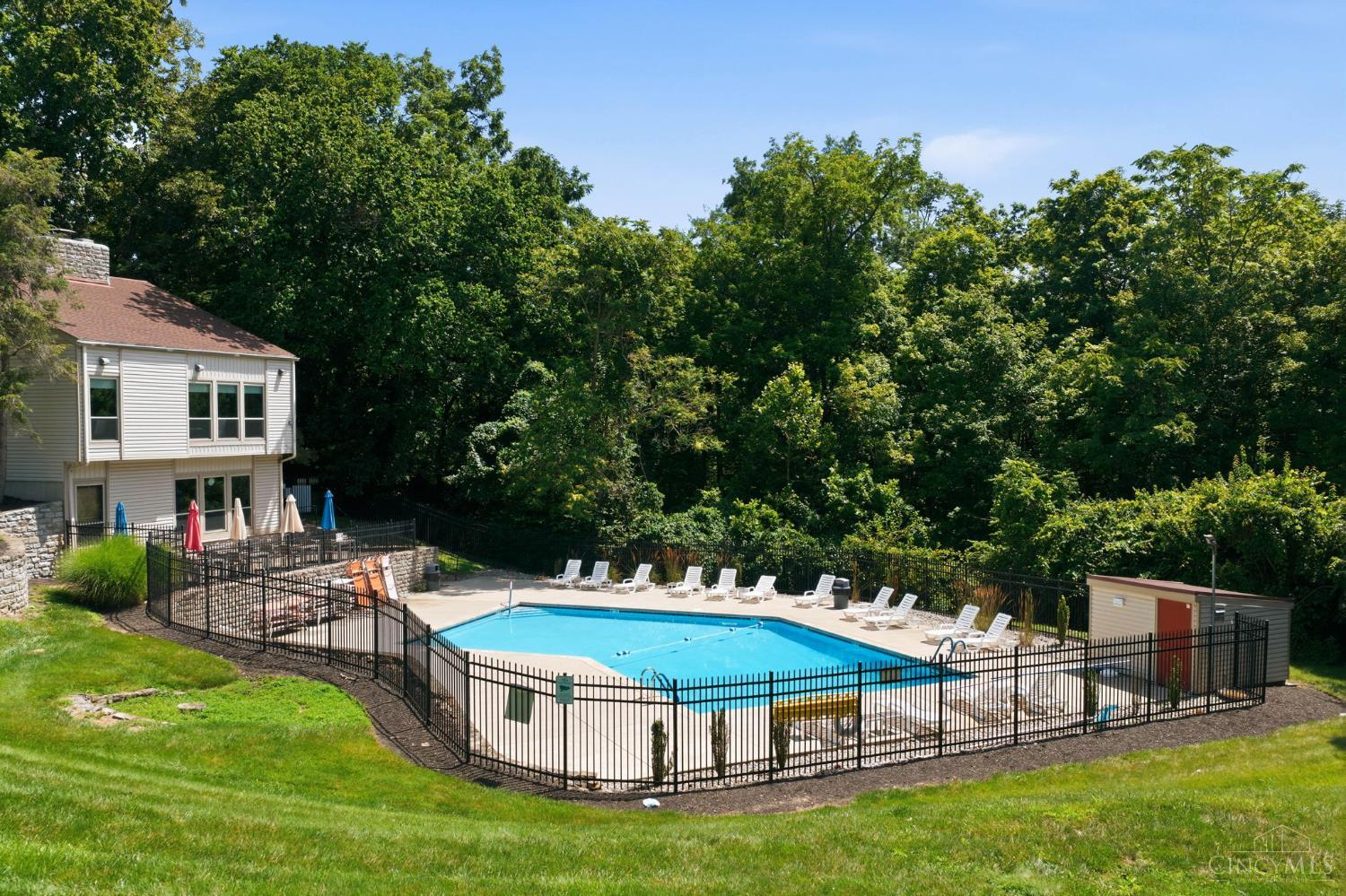 2 Boxwood Court