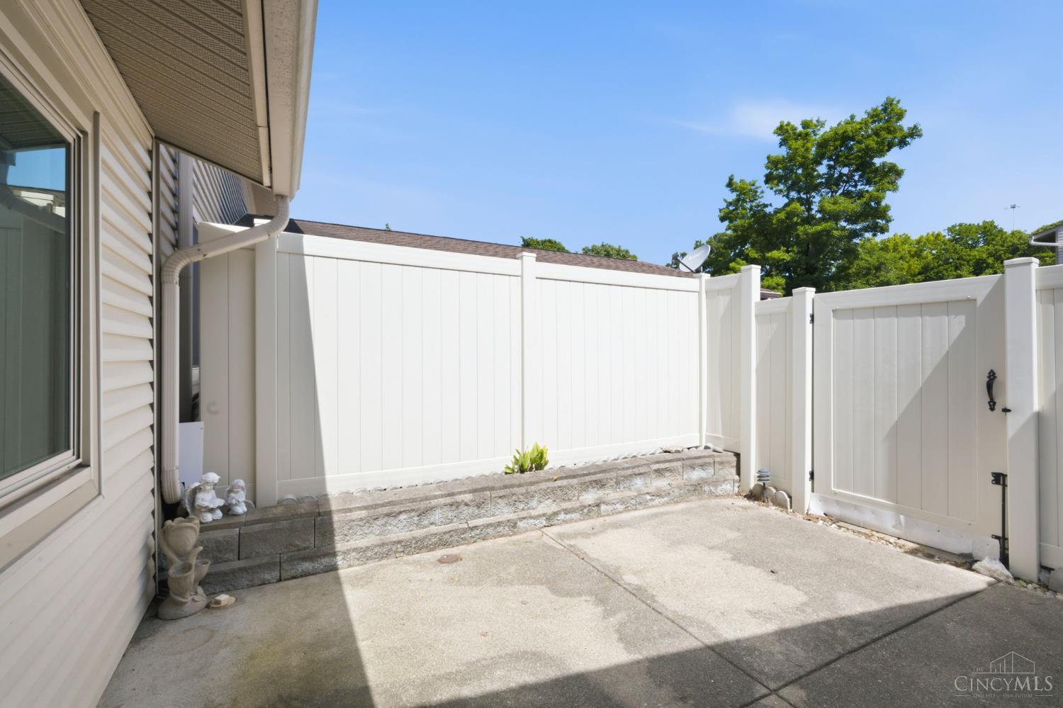 2 Boxwood Court