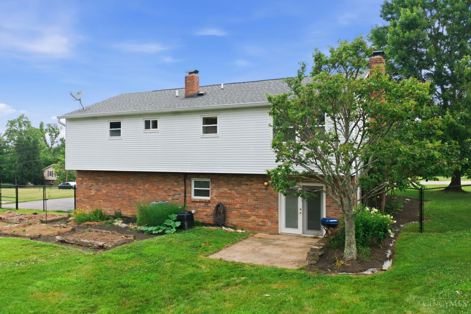 725 Pine Ridge Road