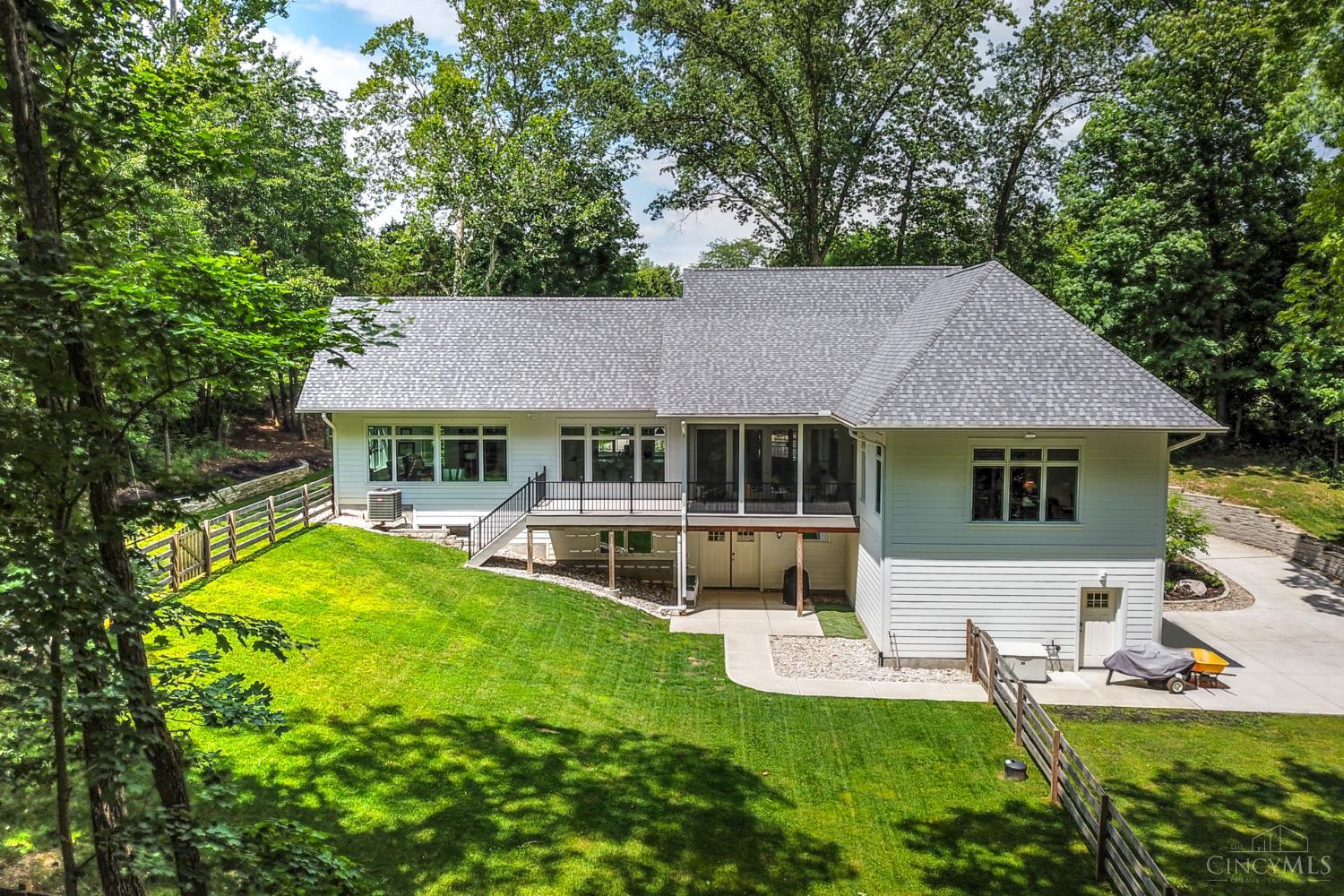 10036 Laurel Glen Drive