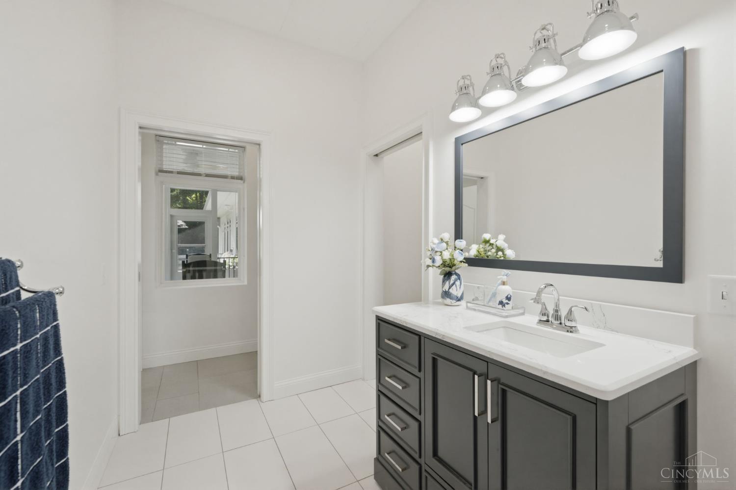 10036 Laurel Glen Drive