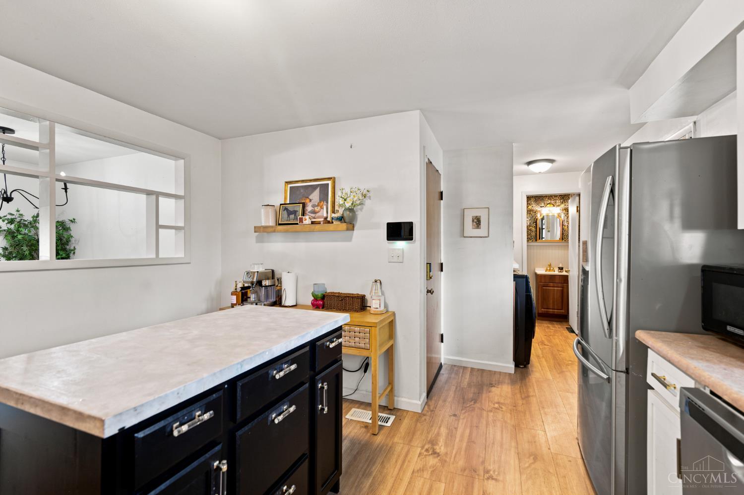 1220 Rose Bower