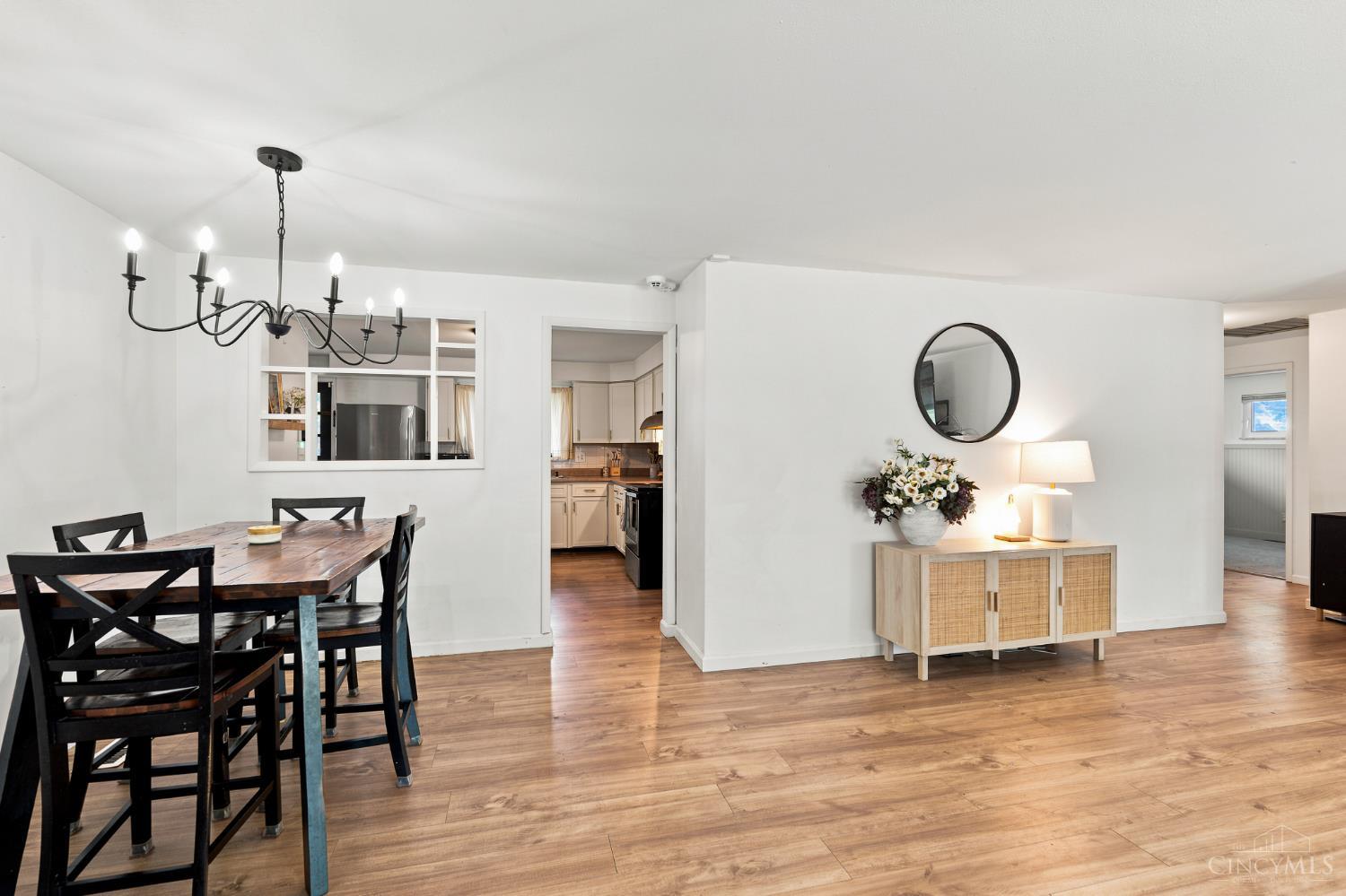 1220 Rose Bower