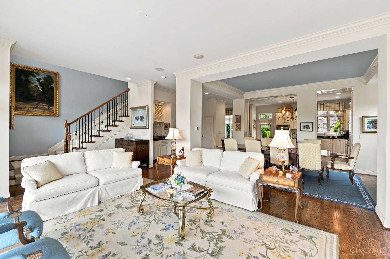 1498 Riverside Drive