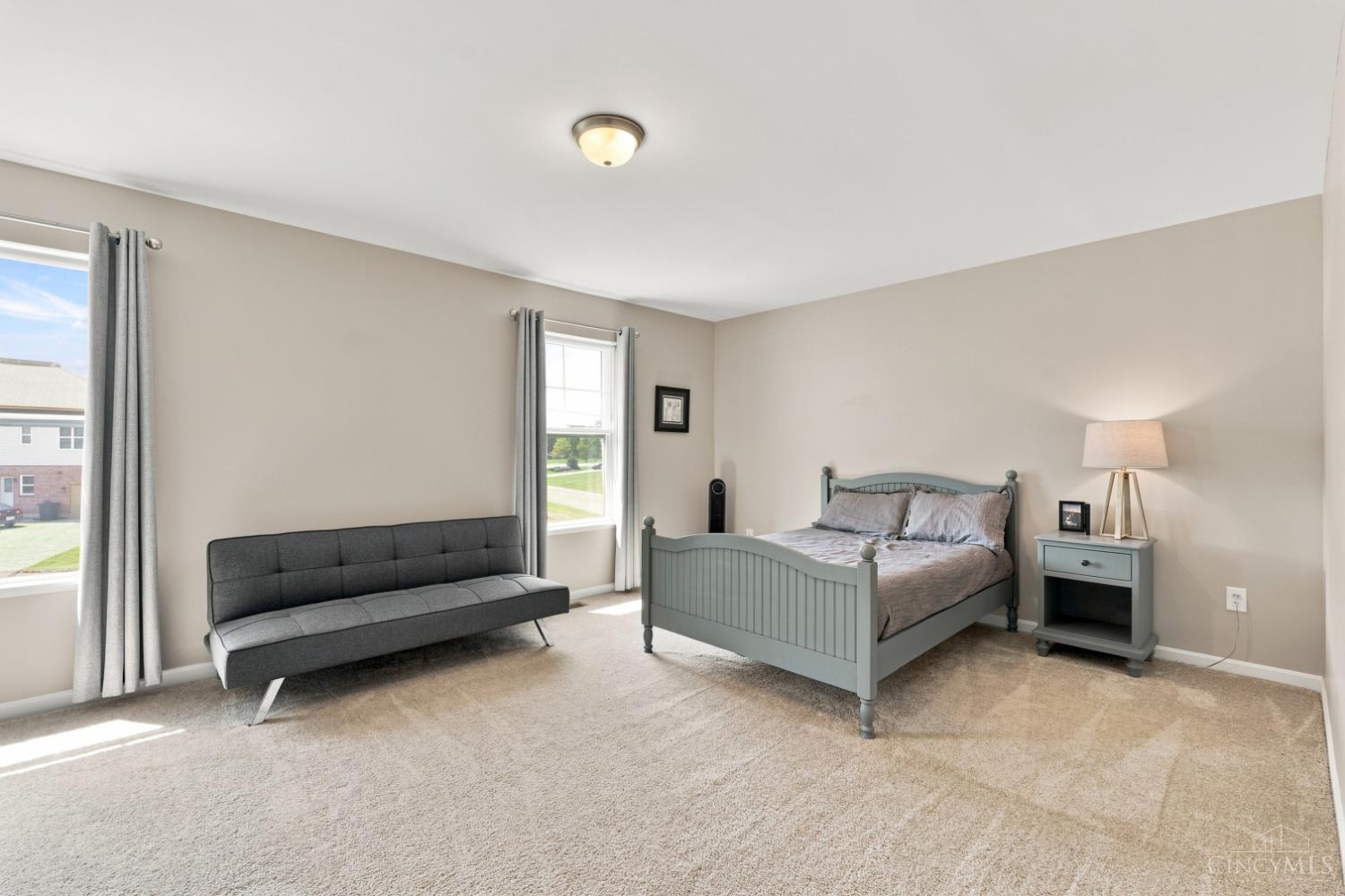 6687 Tree View Drive