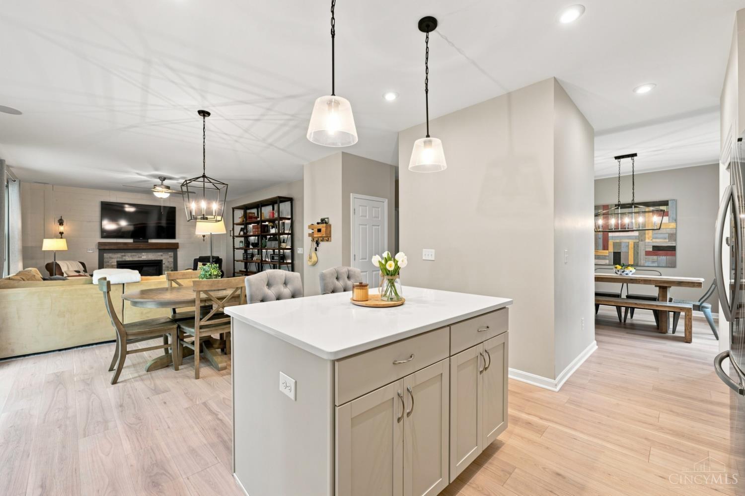 6687 Tree View Drive