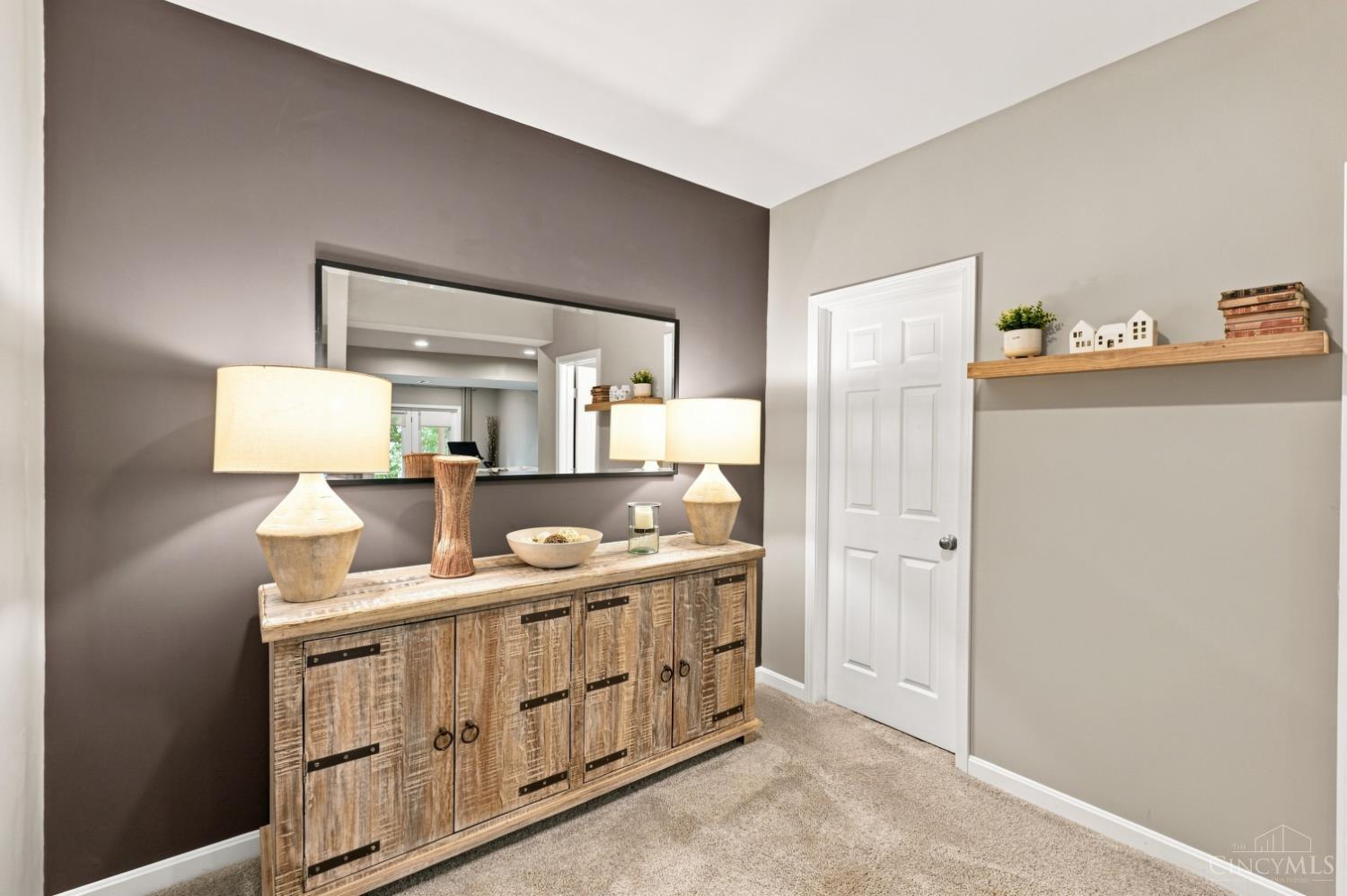 6687 Tree View Drive
