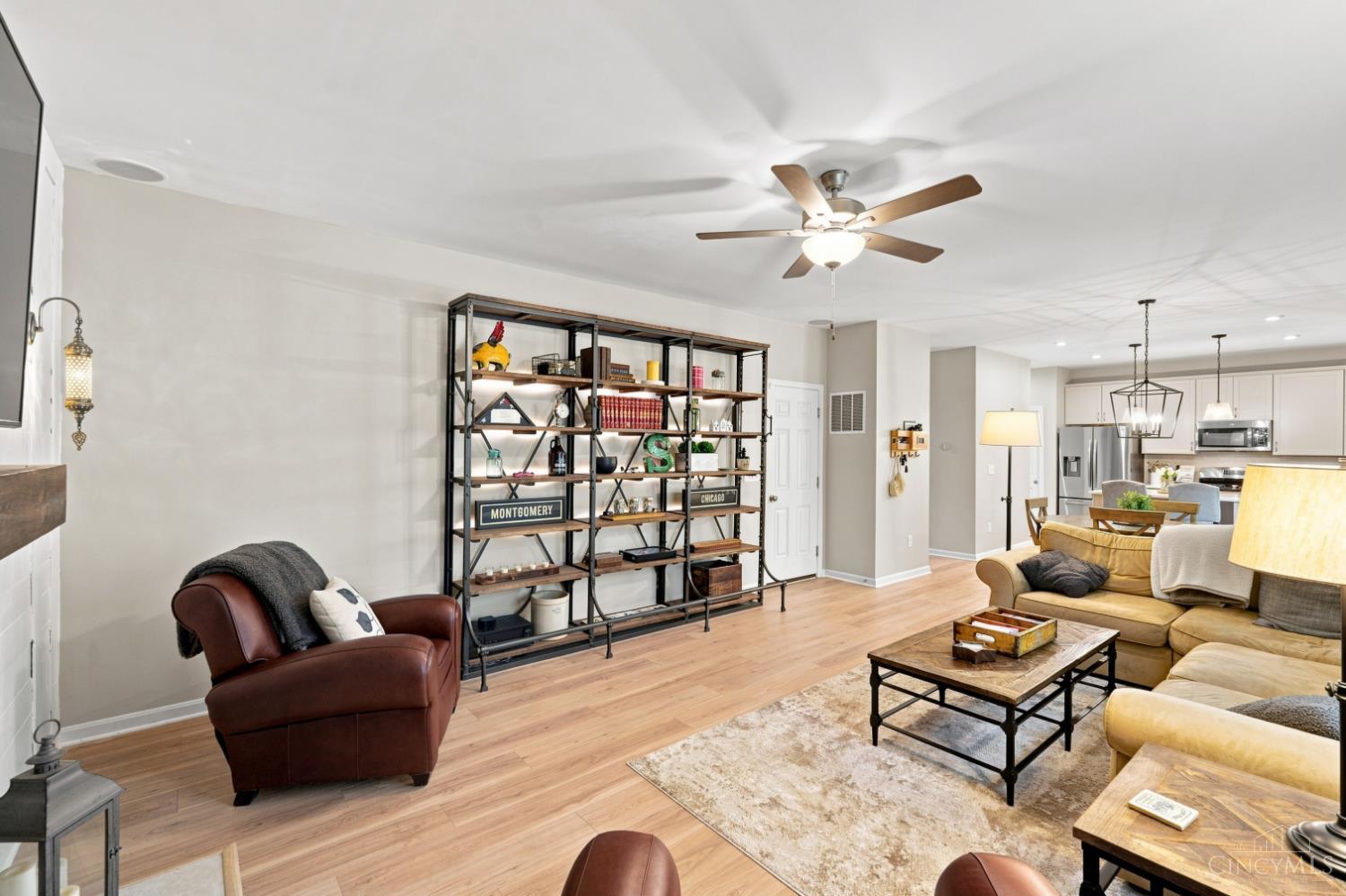 6687 Tree View Drive