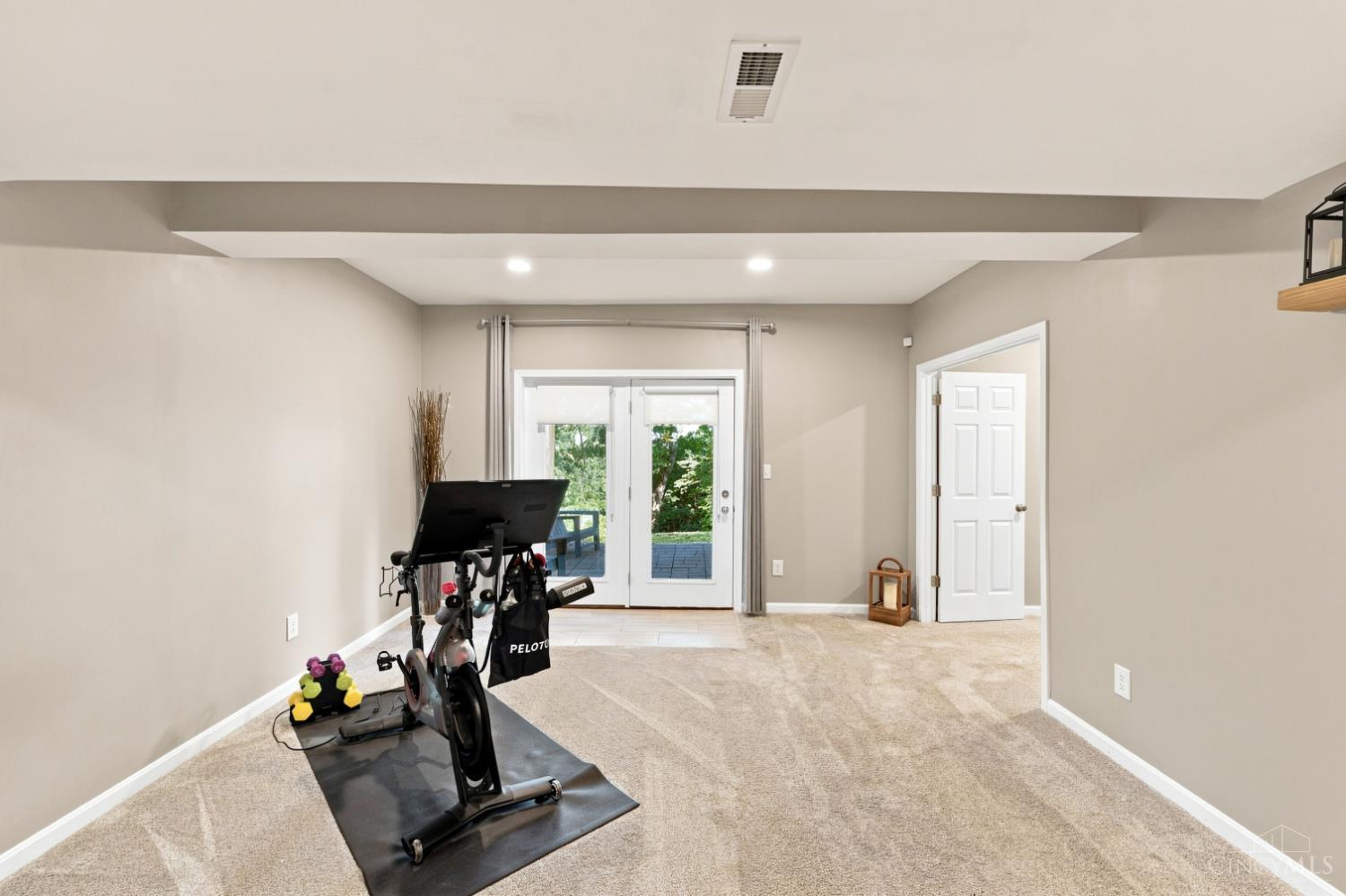 6687 Tree View Drive
