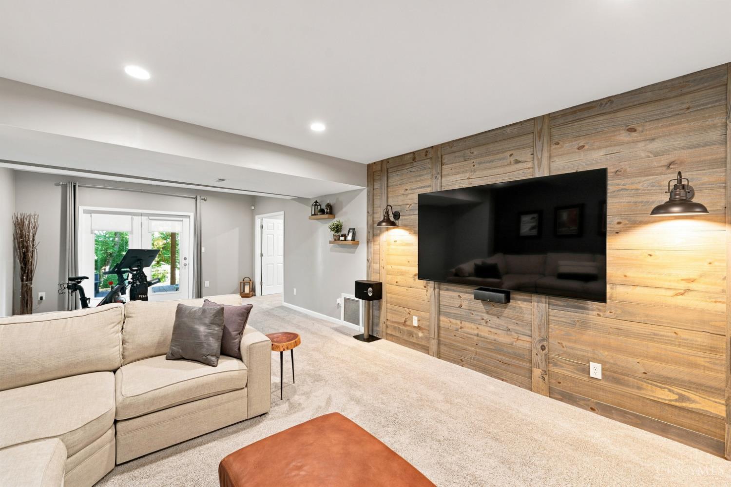 6687 Tree View Drive