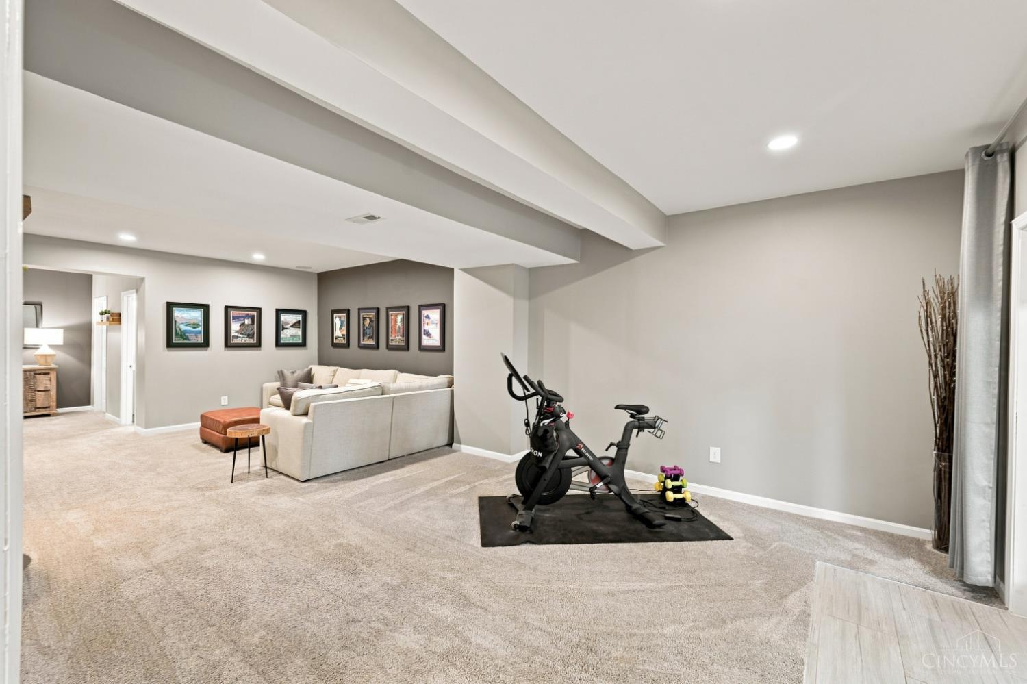 6687 Tree View Drive