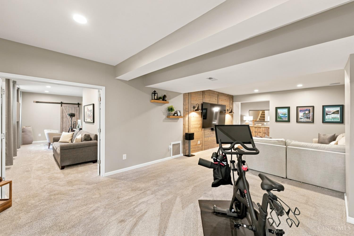6687 Tree View Drive