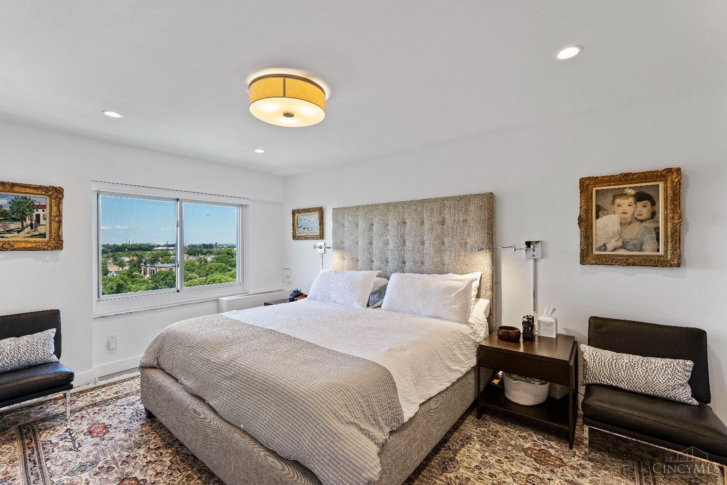 2200 Victory Parkway Unit: 2104