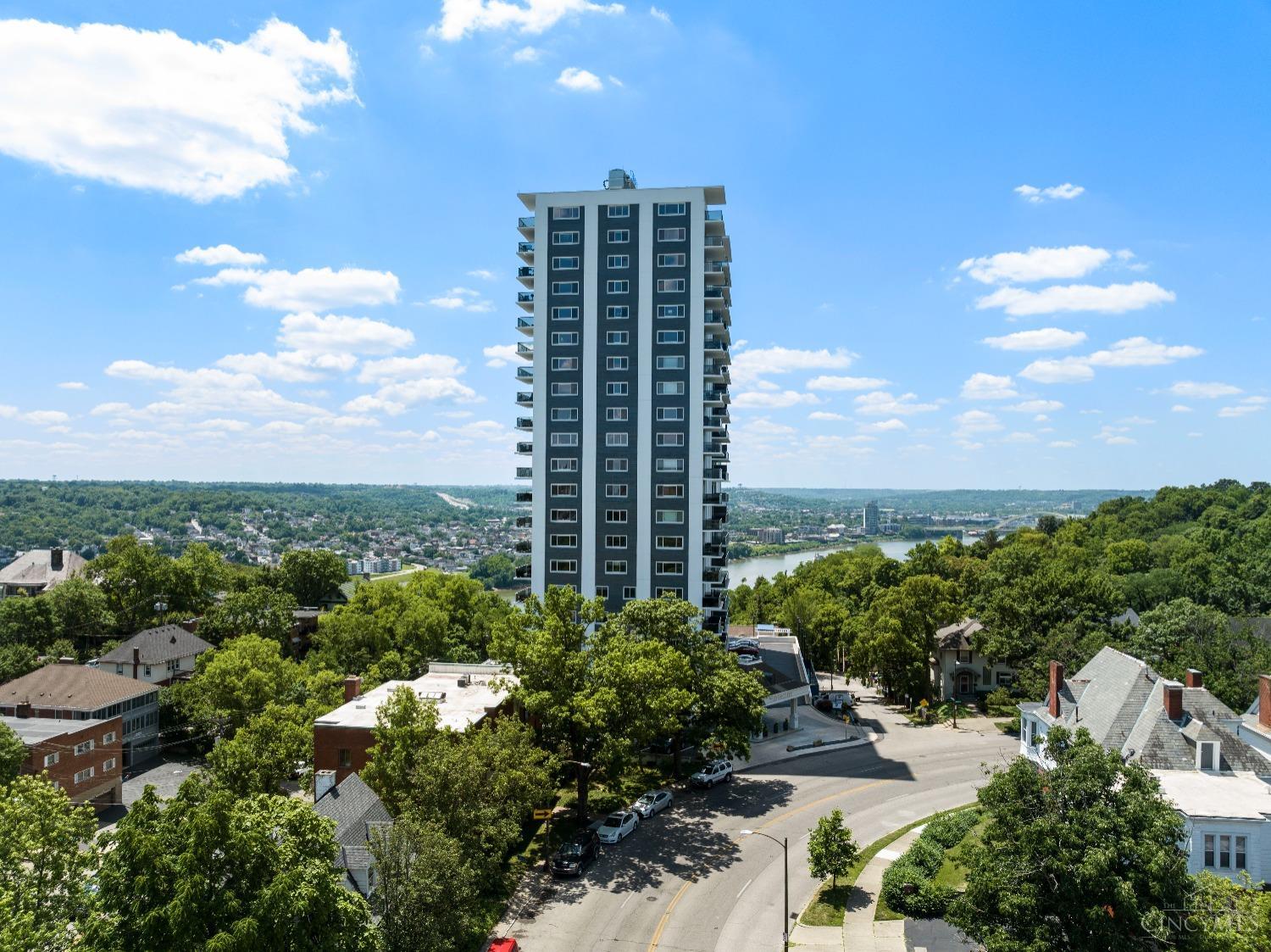 2200 Victory Parkway Unit: 2104