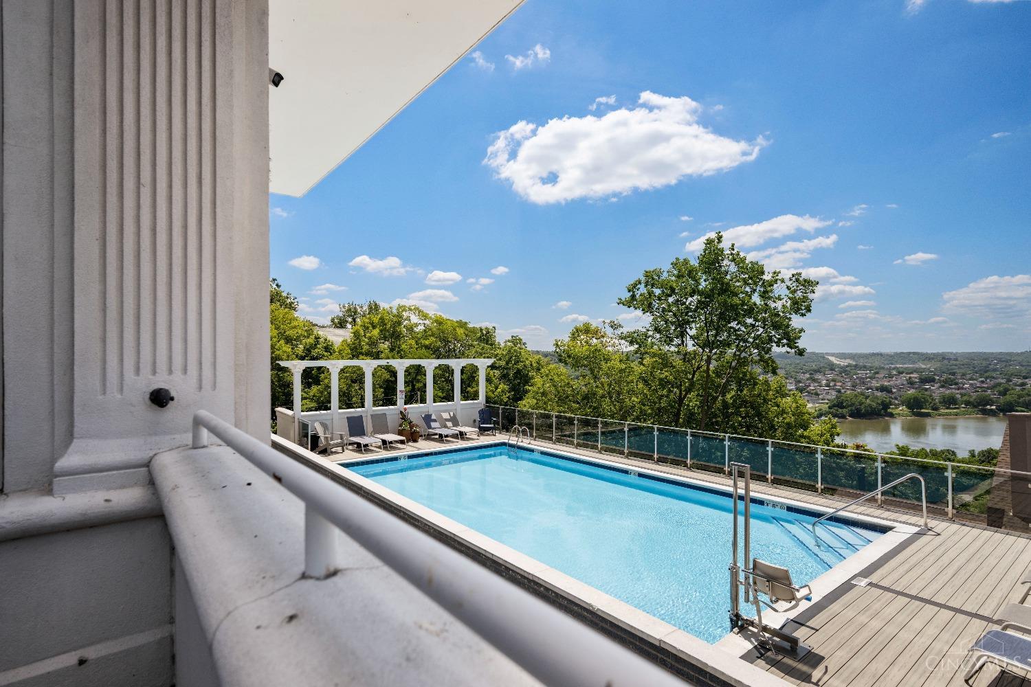 2200 Victory Parkway Unit: 2104