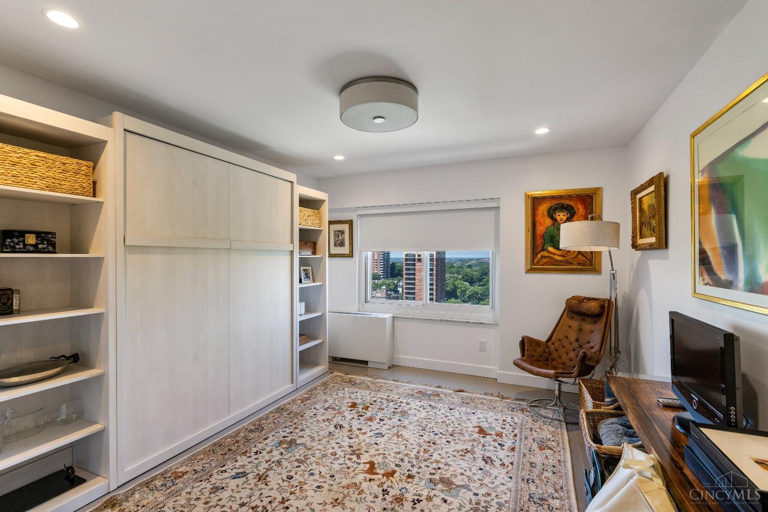 2200 Victory Parkway Unit: 2104