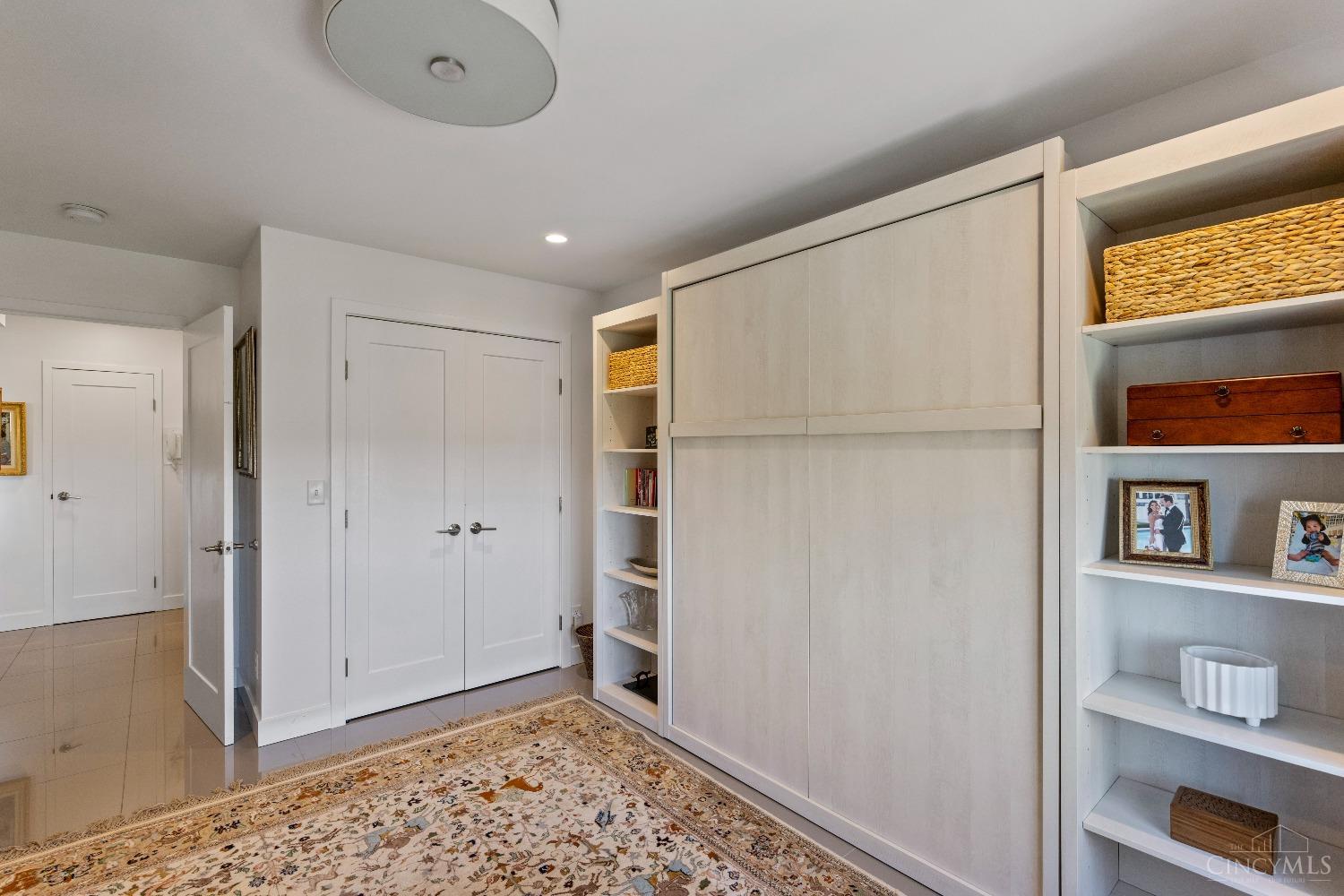 2200 Victory Parkway Unit: 2104