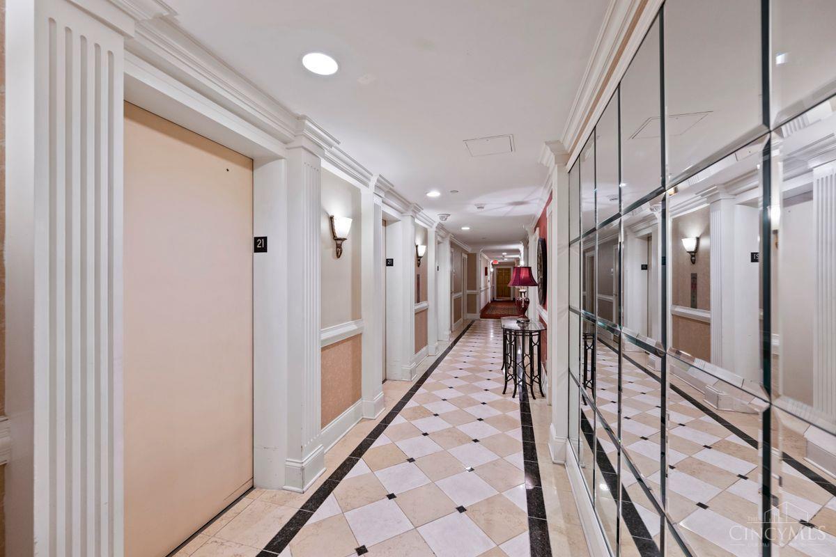 2200 Victory Parkway Unit: 2104