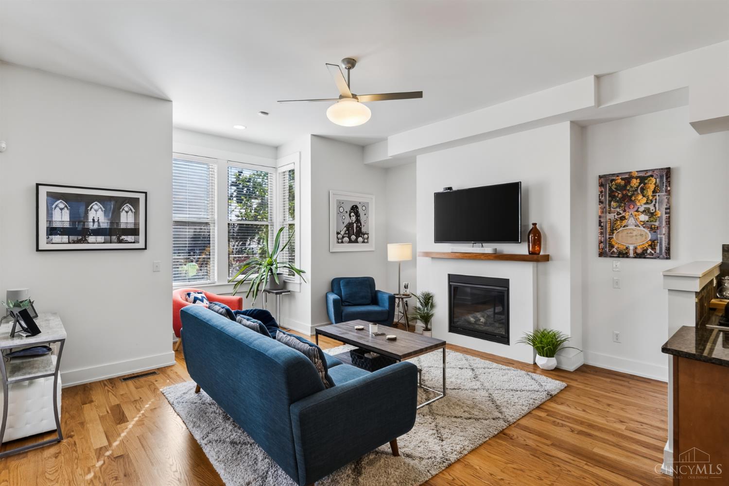 1437 Pleasant Street