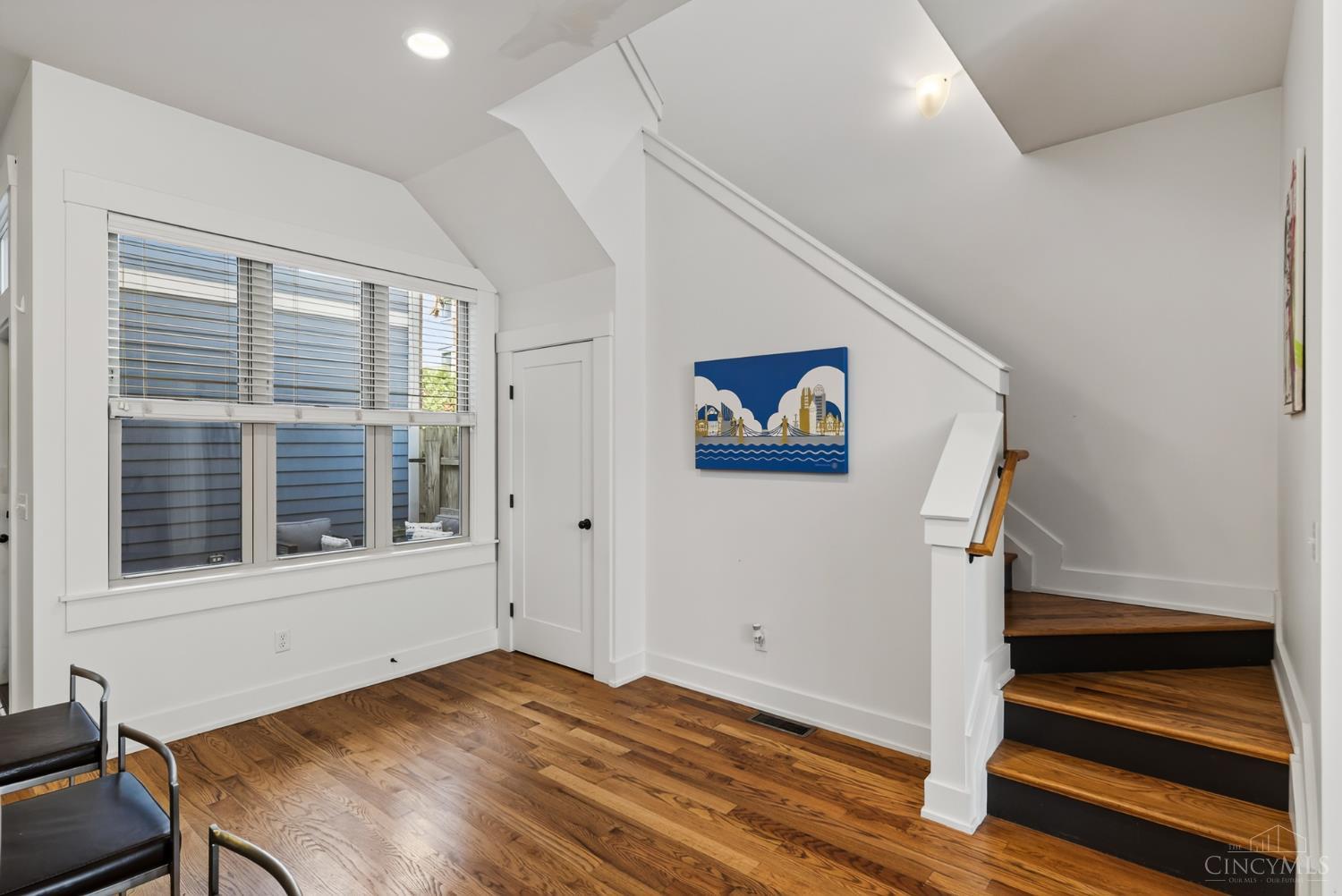1437 Pleasant Street