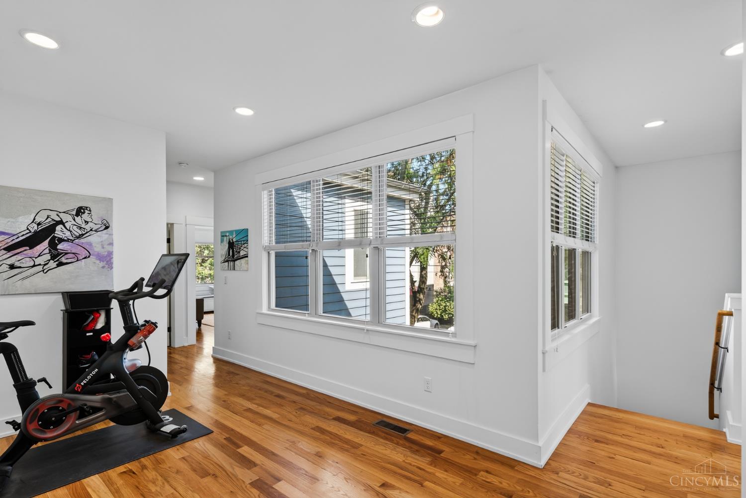 1437 Pleasant Street