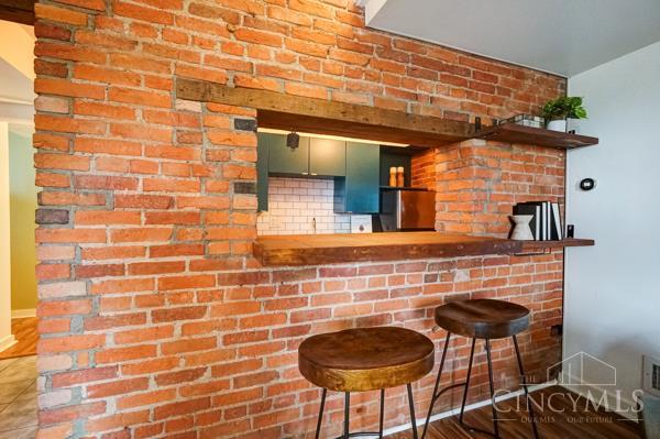 413 Milton Street Unit: 1