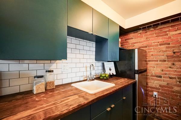 413 Milton Street Unit: 1
