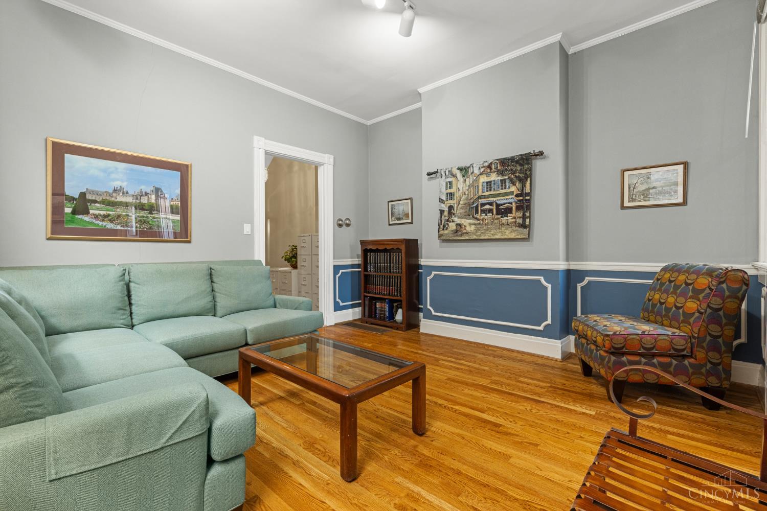 20 W 9th Street
